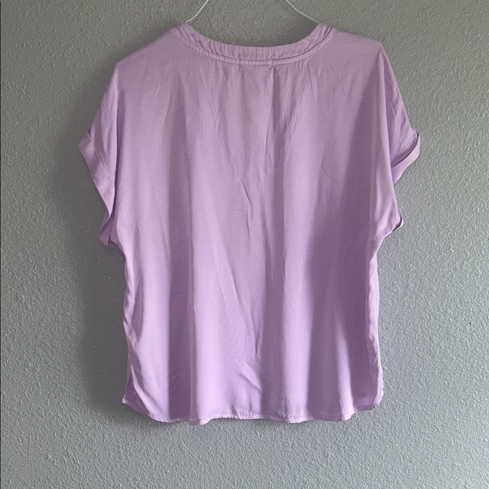 Cloth & Stone by ANTHROPOLOGIE Lavender V-Neck Blouse - Picture 3 of 5